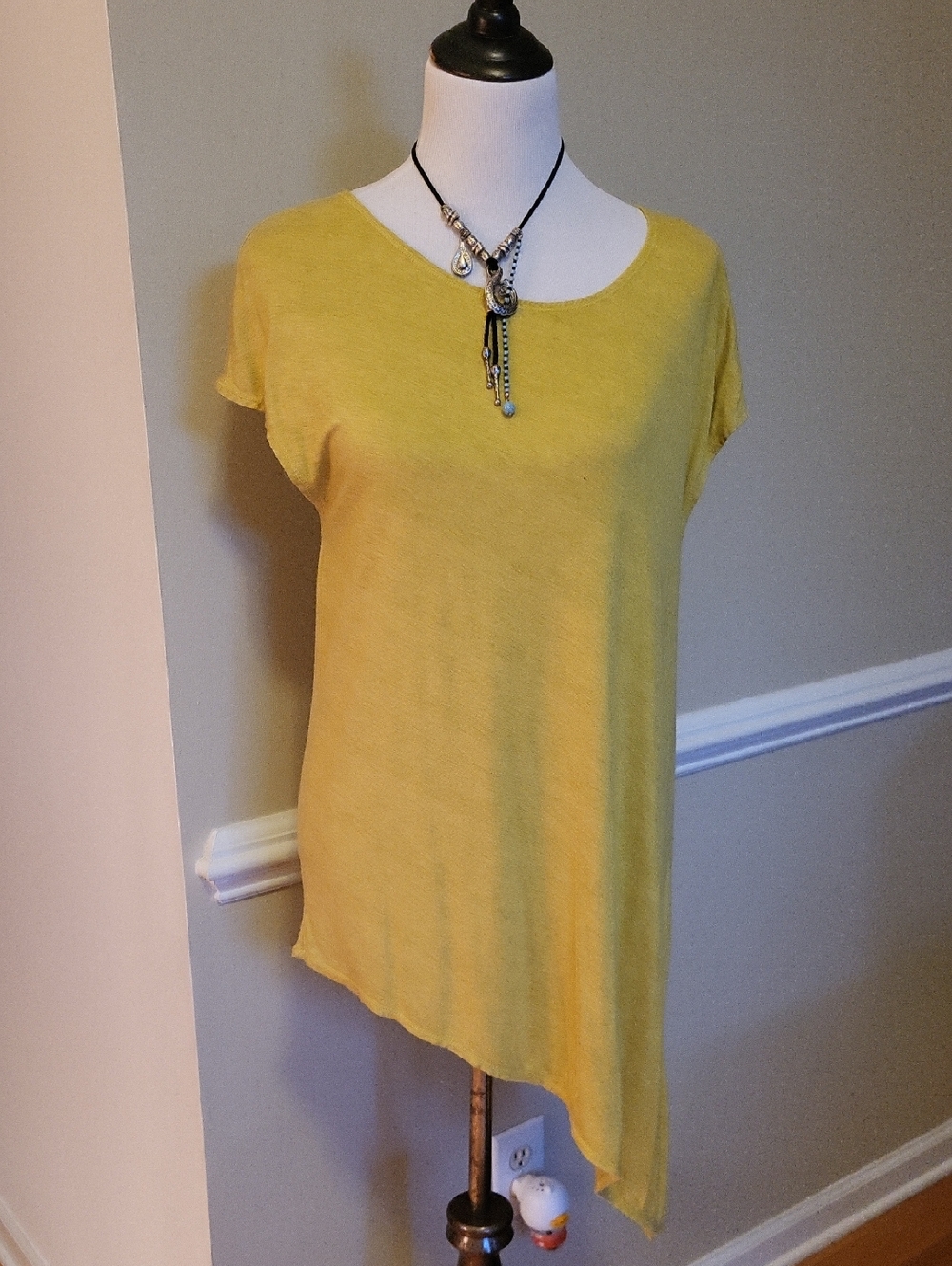 Max Edition Asymmetric Short Sleeve Tee in Yellow